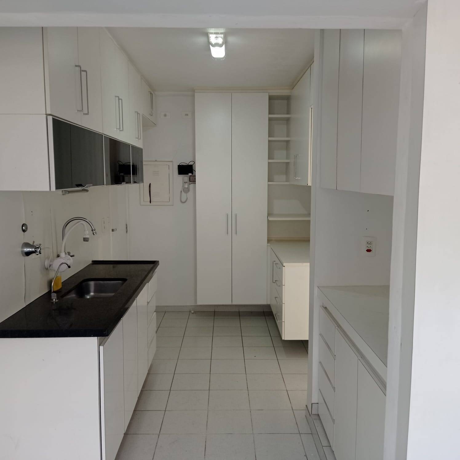 Apartamento à venda com 3 quartos, 100m² - Foto 11