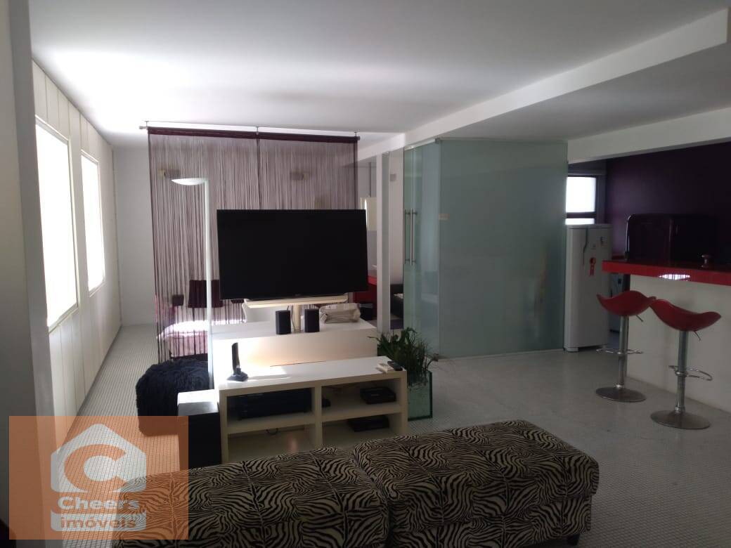 Apartamento à venda com 2 quartos, 70m² - Foto 11