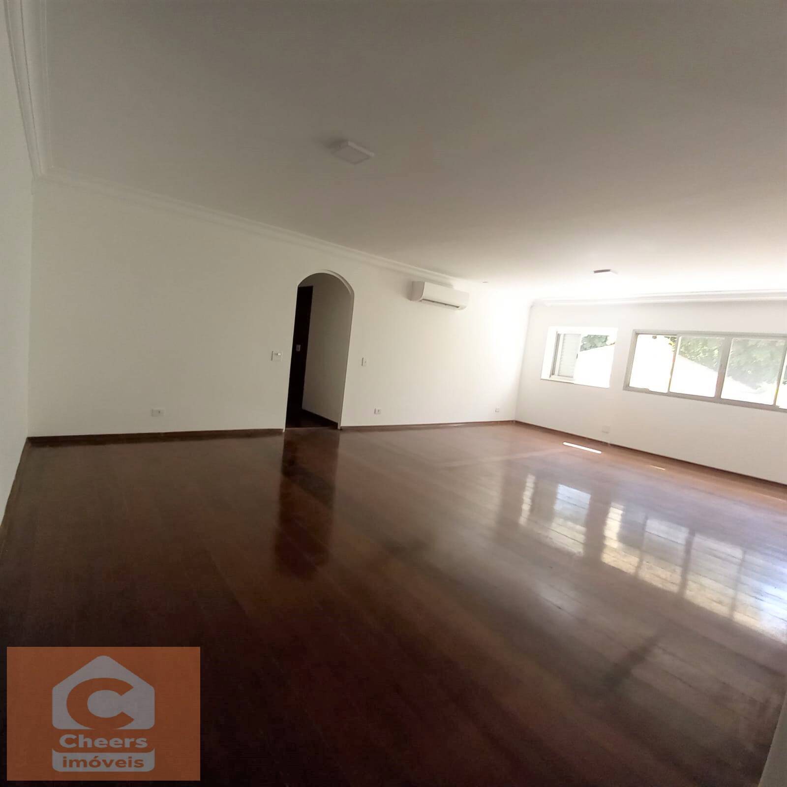 Apartamento para alugar com 3 quartos, 175m² - Foto 3