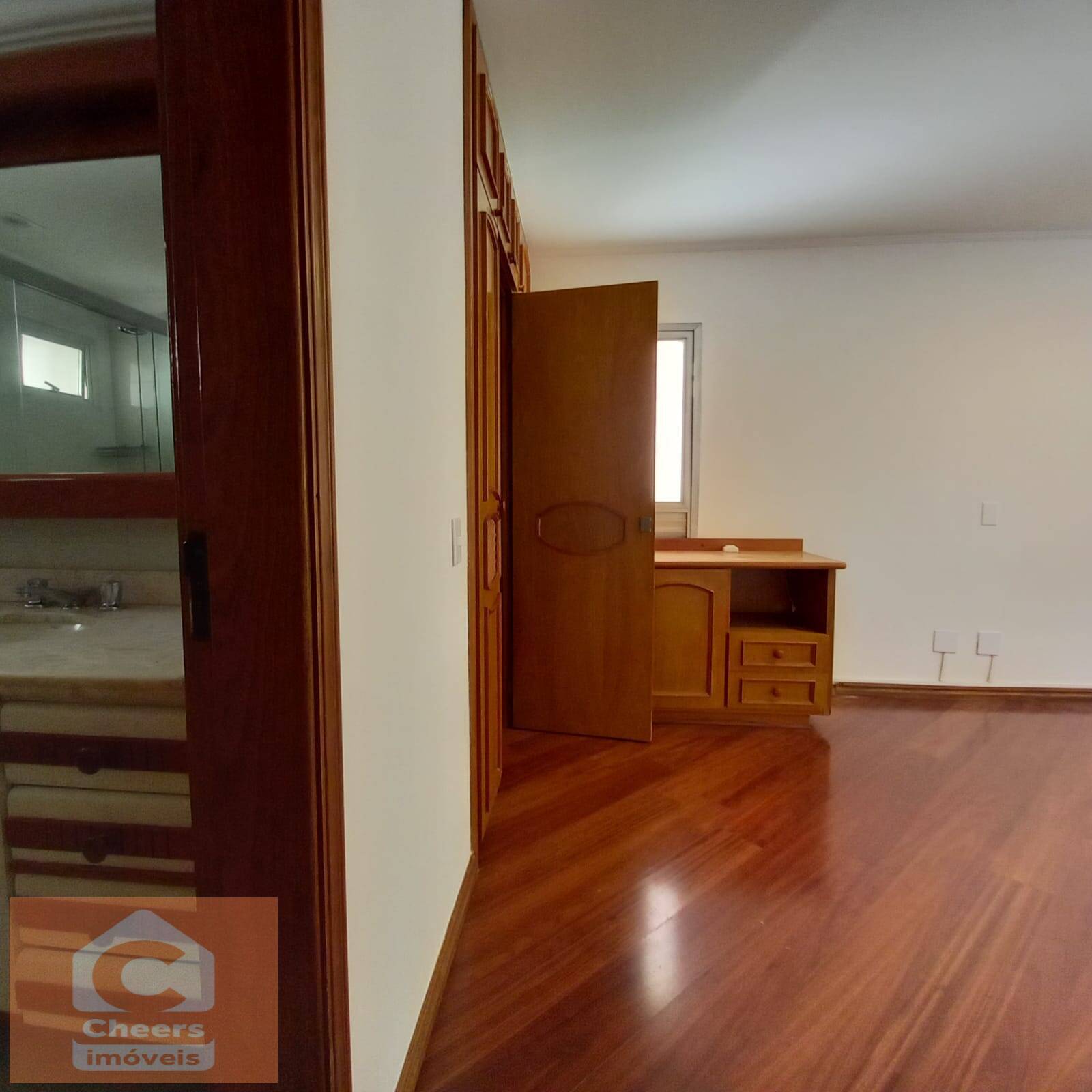 Apartamento para alugar com 3 quartos, 175m² - Foto 13