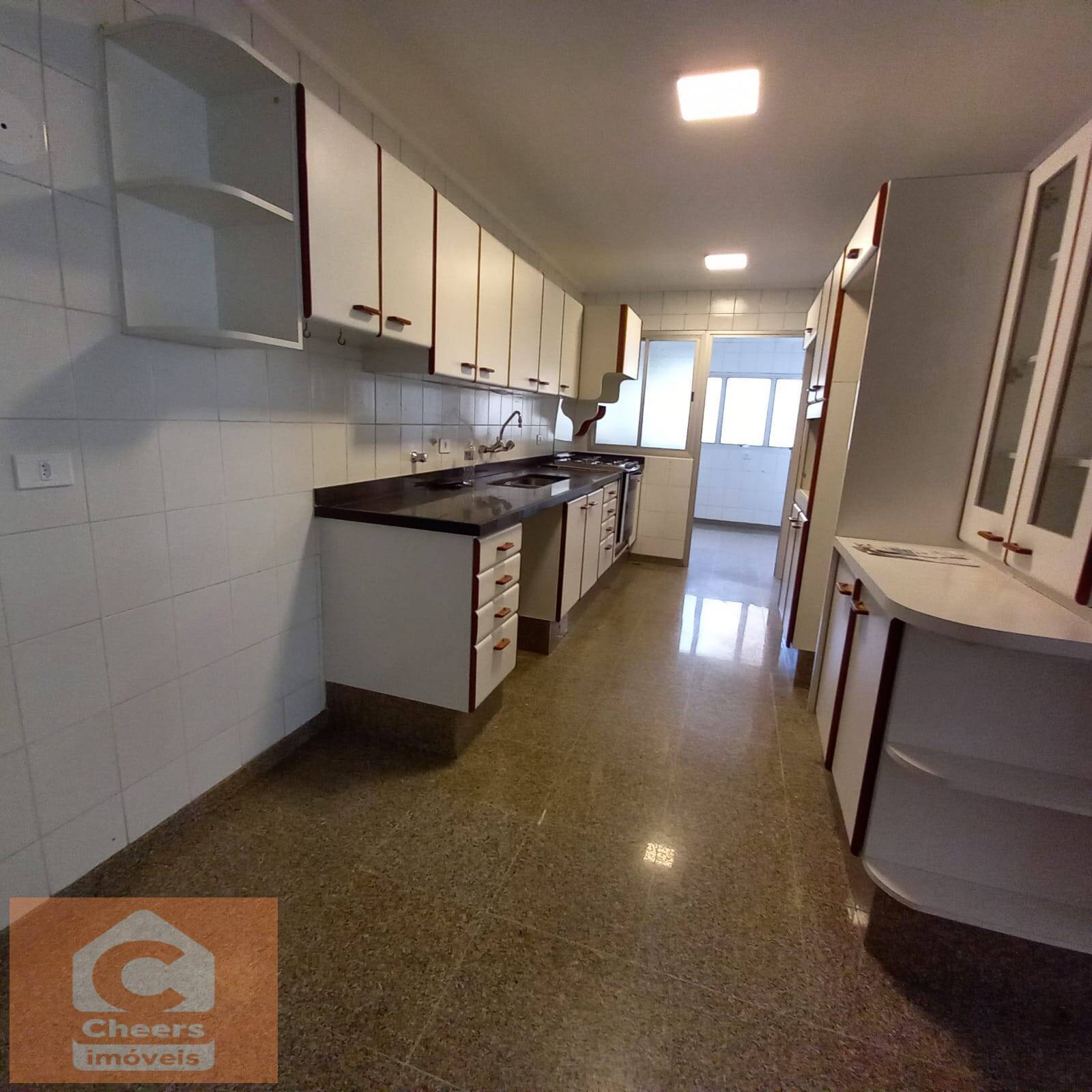 Apartamento para alugar com 3 quartos, 175m² - Foto 22