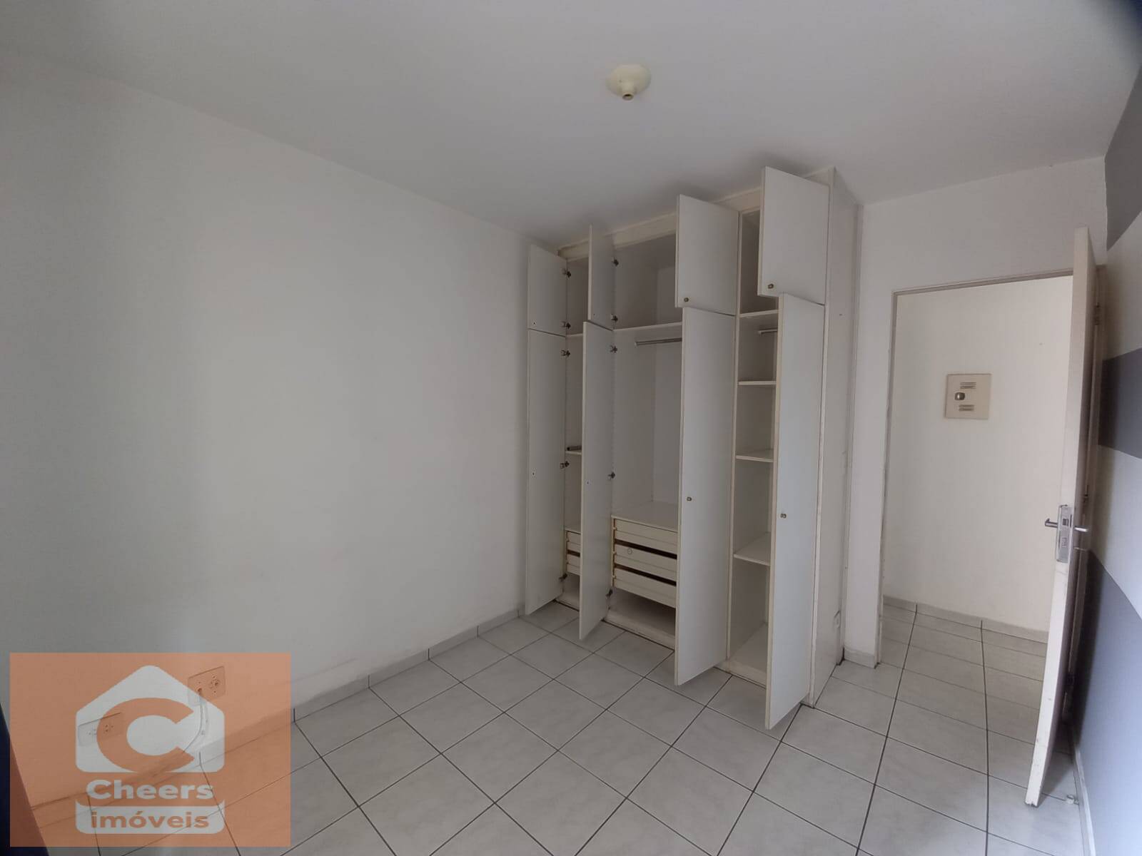 Apartamento à venda com 1 quarto, 36m² - Foto 4