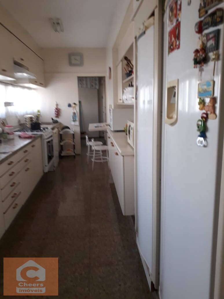 Apartamento à venda com 4 quartos, 275m² - Foto 8