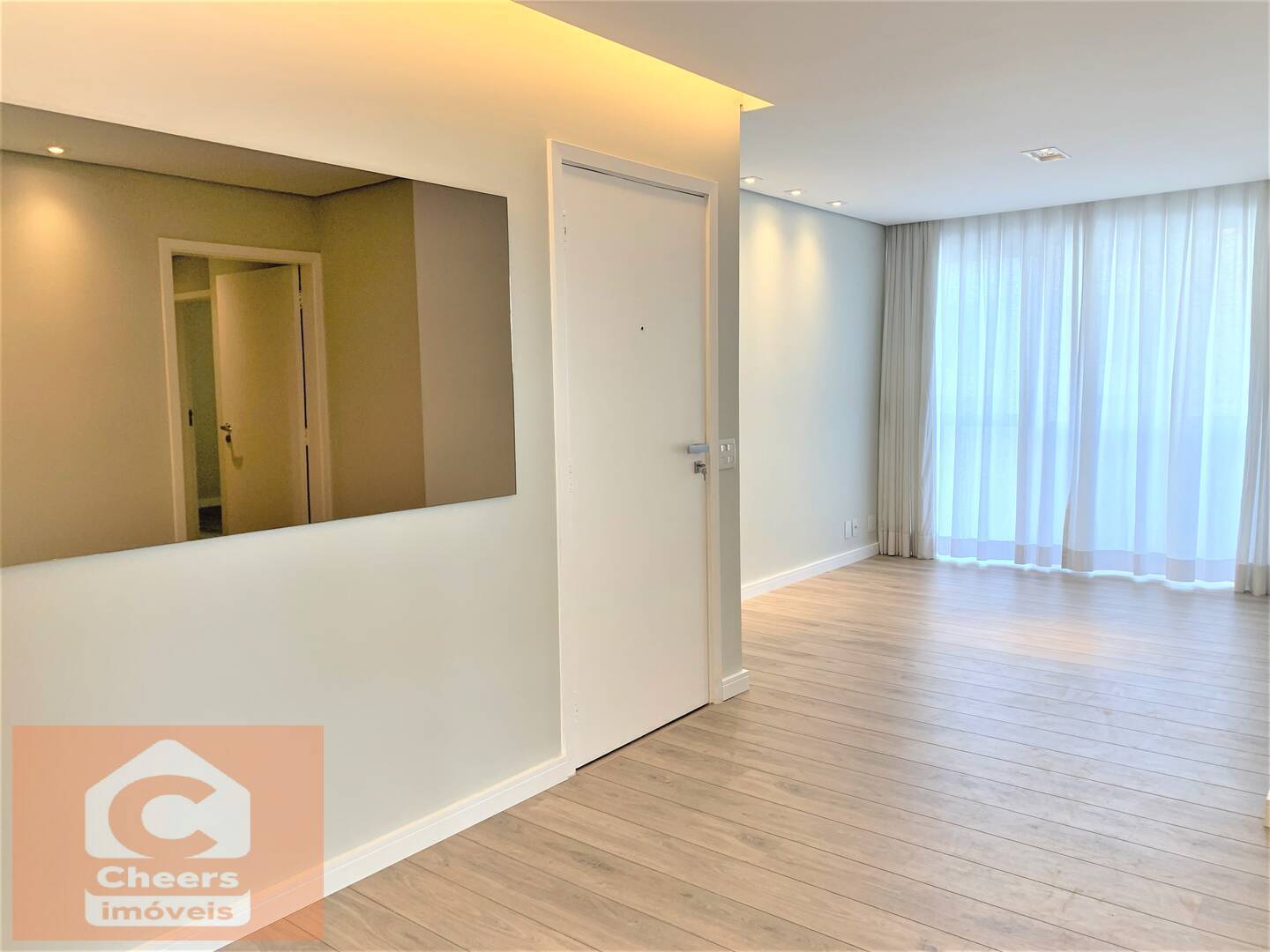 Apartamento à venda com 3 quartos, 95m² - Foto 1