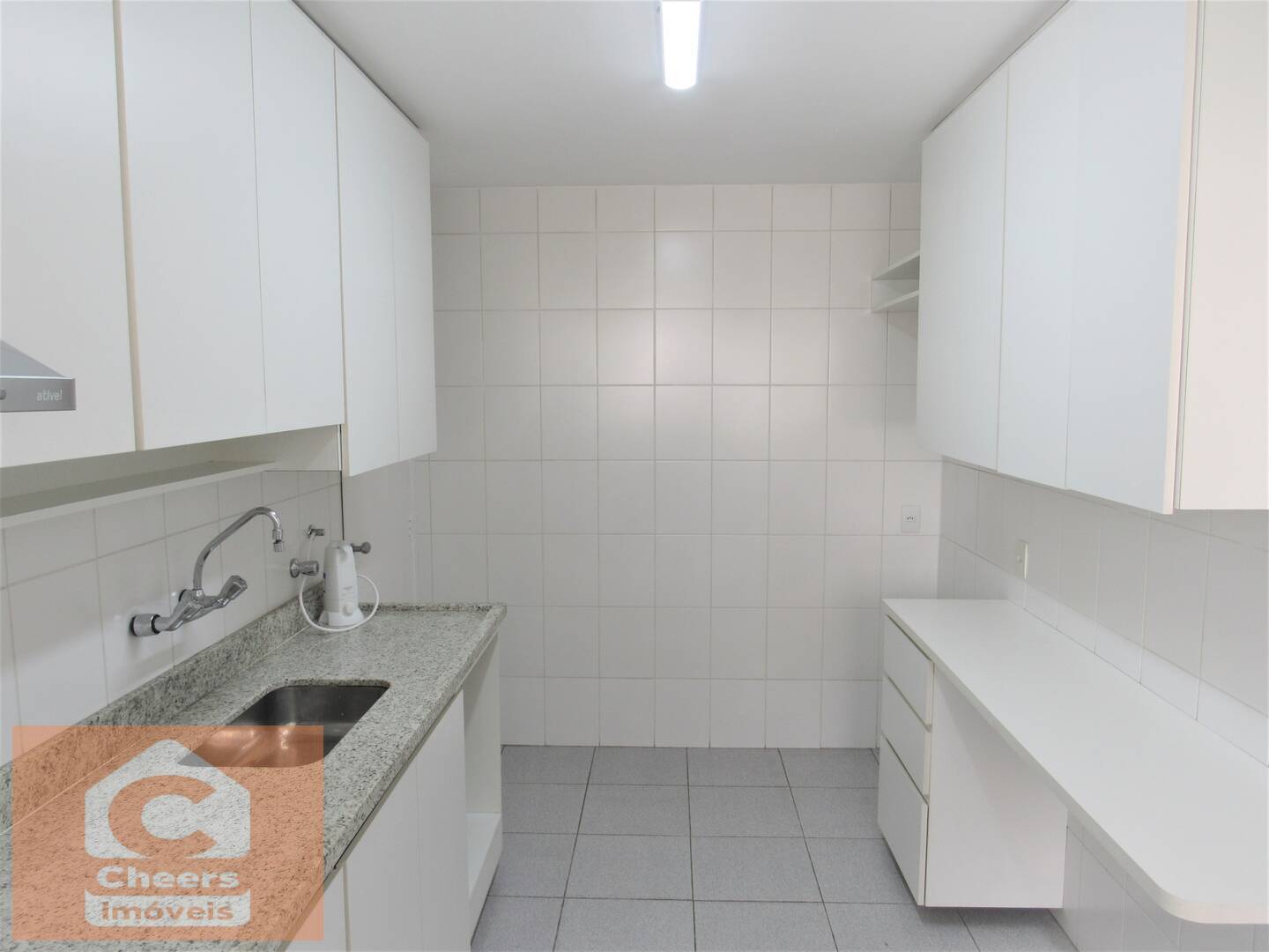 Apartamento à venda com 3 quartos, 95m² - Foto 10