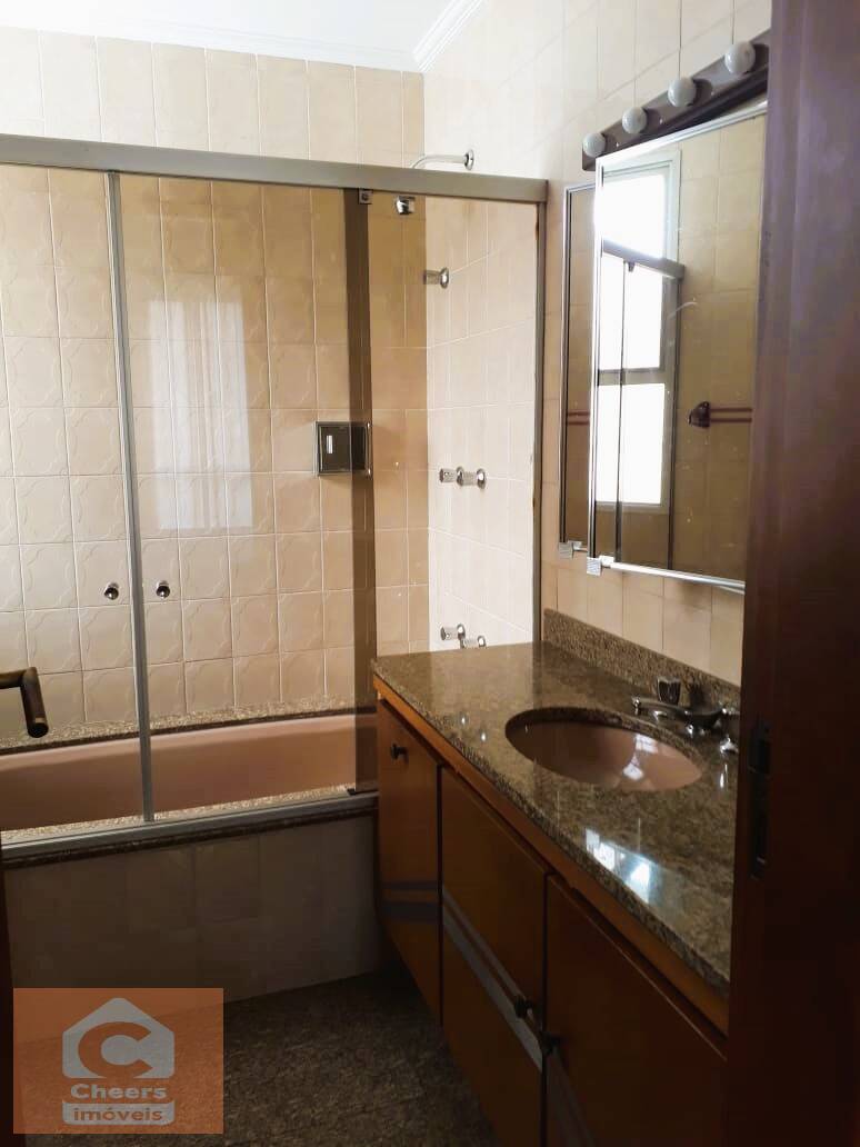 Apartamento à venda com 3 quartos, 198m² - Foto 11