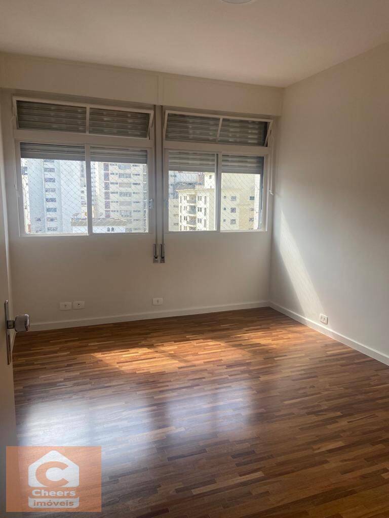 Apartamento para alugar com 3 quartos, 180m² - Foto 3