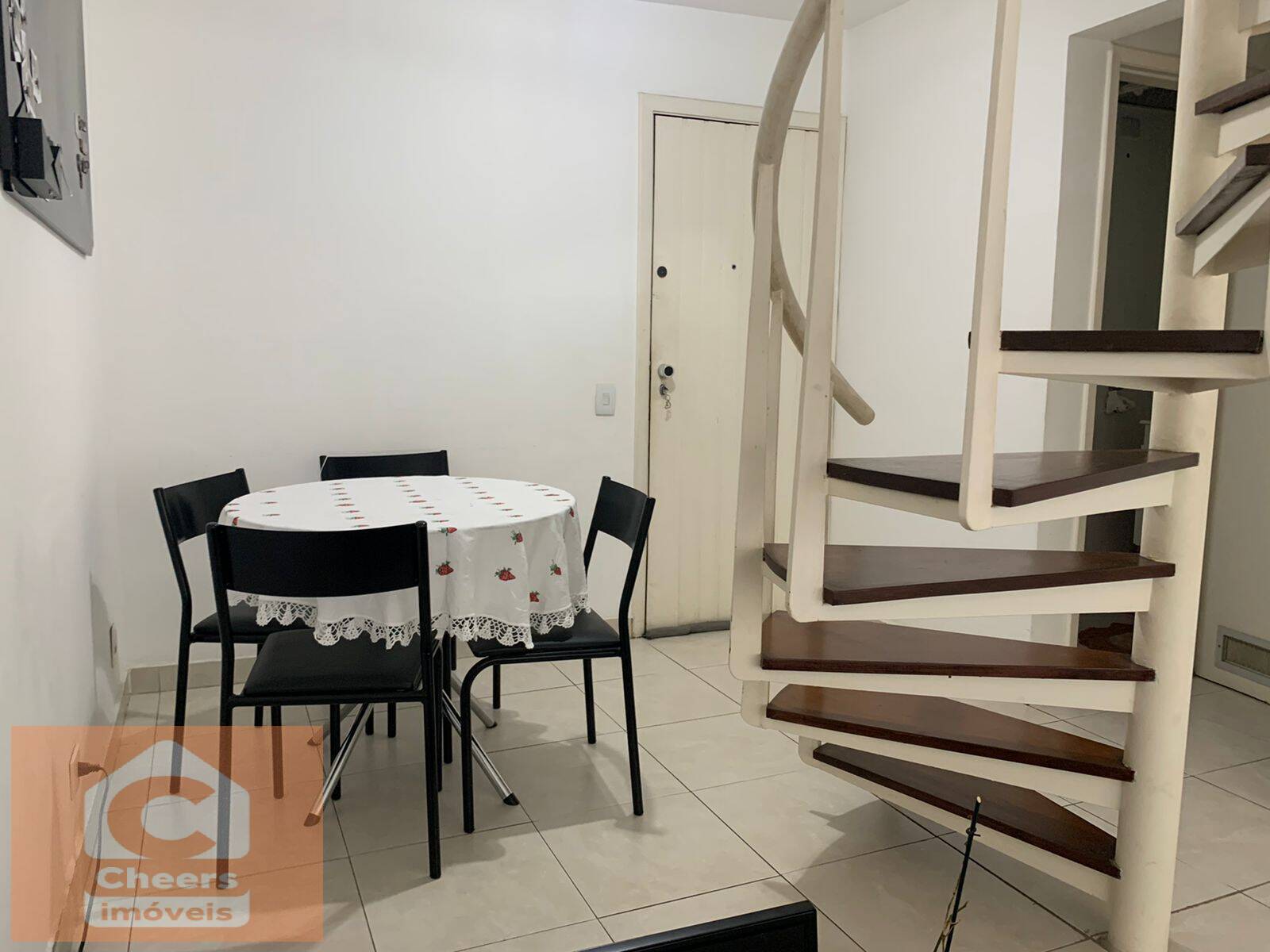 Apartamento à venda e aluguel com 1 quarto, 50m² - Foto 2