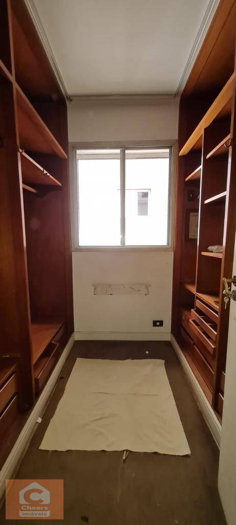 Apartamento à venda com 3 quartos, 209m² - Foto 7