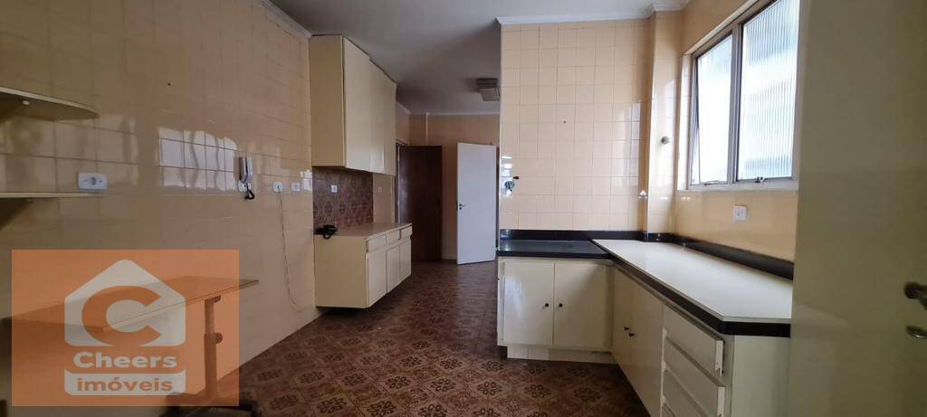 Apartamento à venda com 3 quartos, 209m² - Foto 12