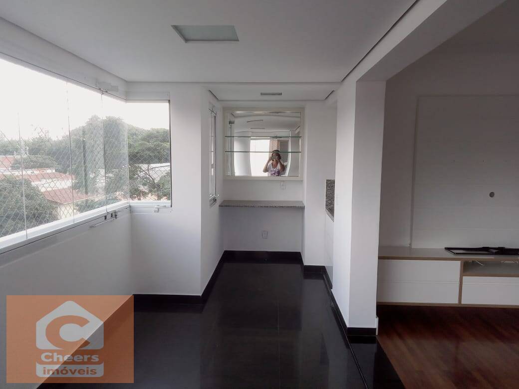 Apartamento à venda com 4 quartos, 135m² - Foto 2