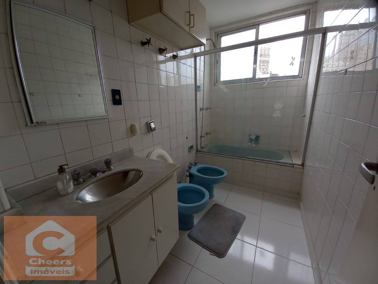 Apartamento para alugar com 2 quartos, 105m² - Foto 17