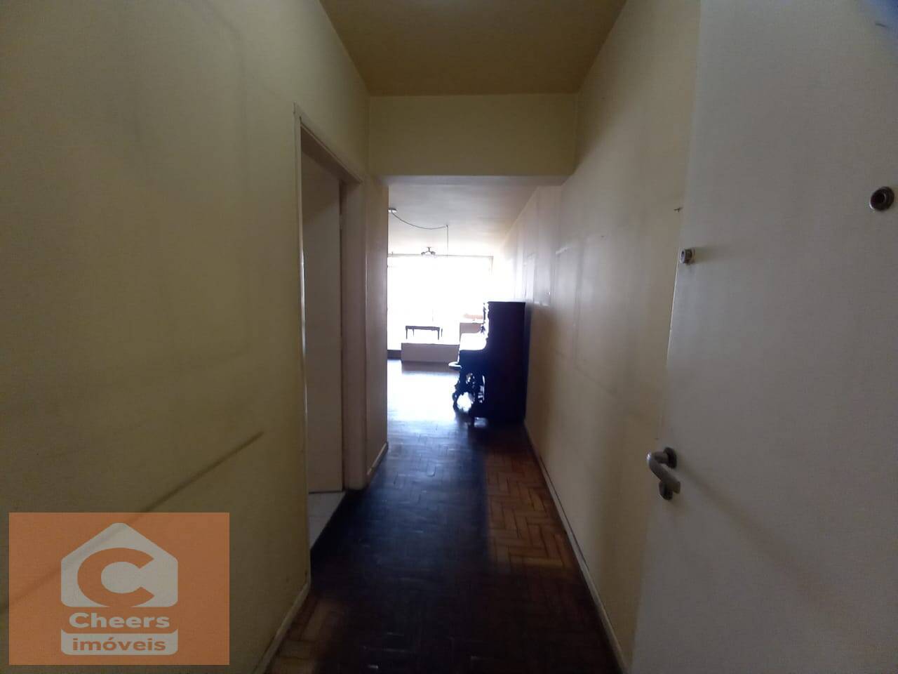 Apartamento para alugar com 2 quartos, 105m² - Foto 23