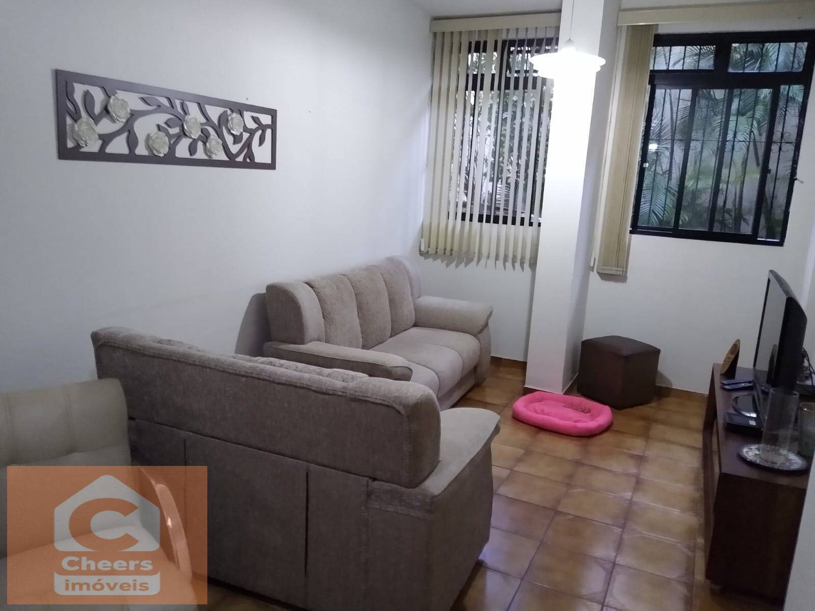 Apartamento à venda com 2 quartos, 85m² - Foto 1