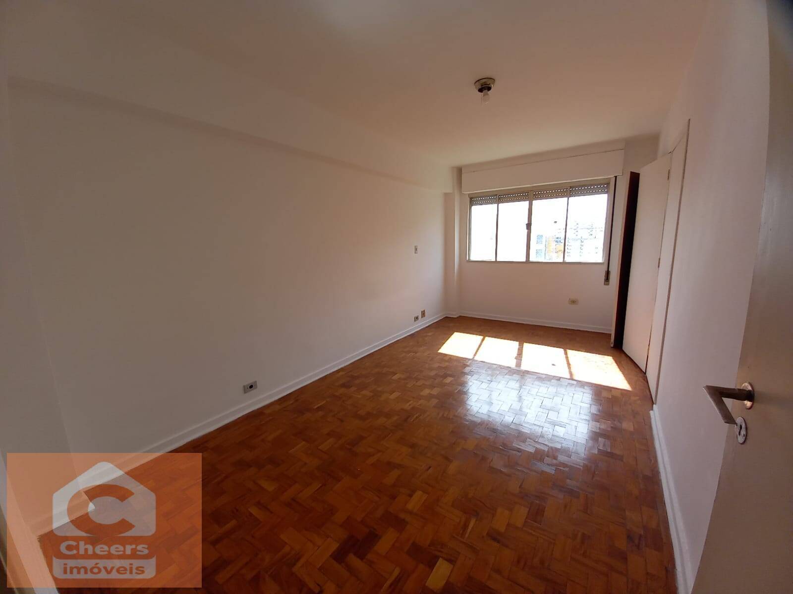 Apartamento para alugar com 3 quartos, 126m² - Foto 5