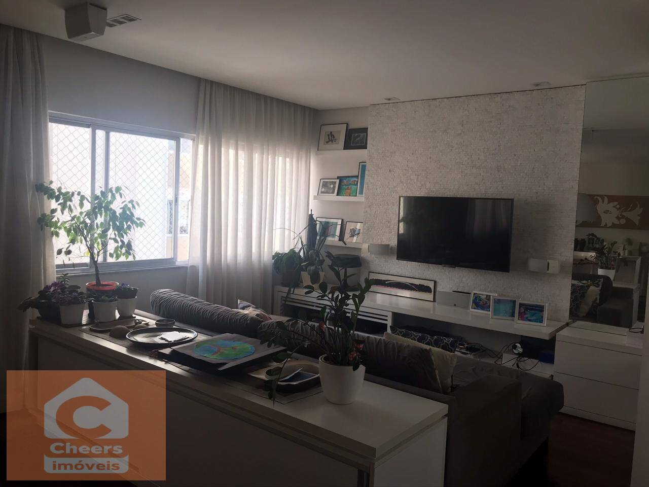 Apartamento à venda com 3 quartos, 220m² - Foto 1