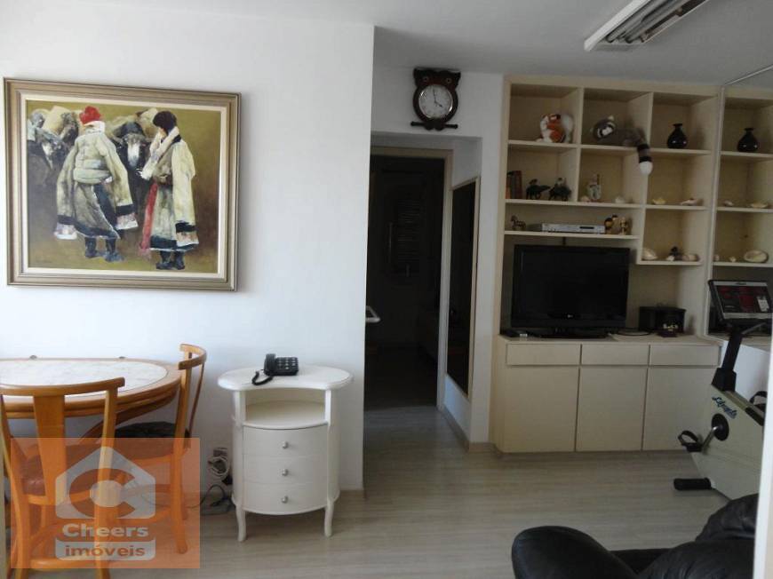 Apartamento à venda com 2 quartos, 75m² - Foto 4