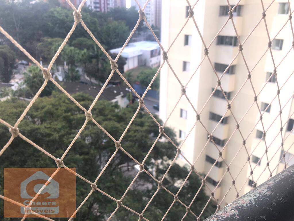 Apartamento à venda com 2 quartos, 70m² - Foto 2