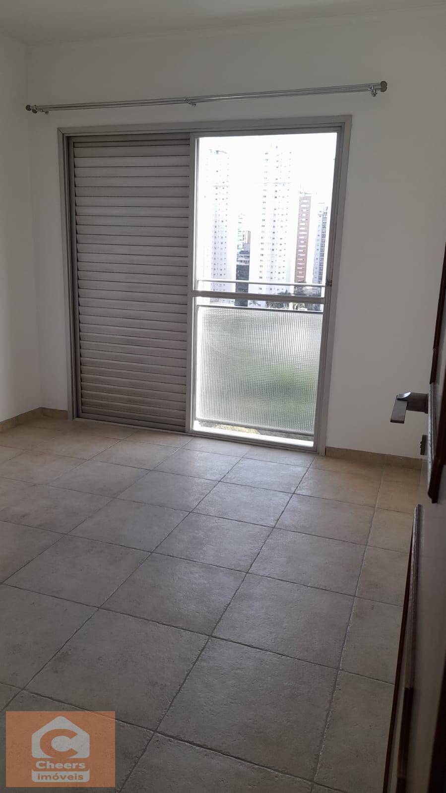 Apartamento para alugar com 3 quartos, 115m² - Foto 5