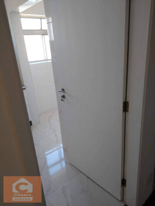 Apartamento à venda com 2 quartos, 67m² - Foto 14