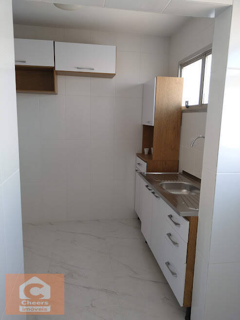 Apartamento à venda com 2 quartos, 67m² - Foto 15