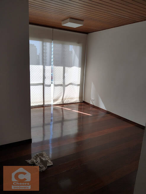 Apartamento à venda com 2 quartos, 67m² - Foto 3