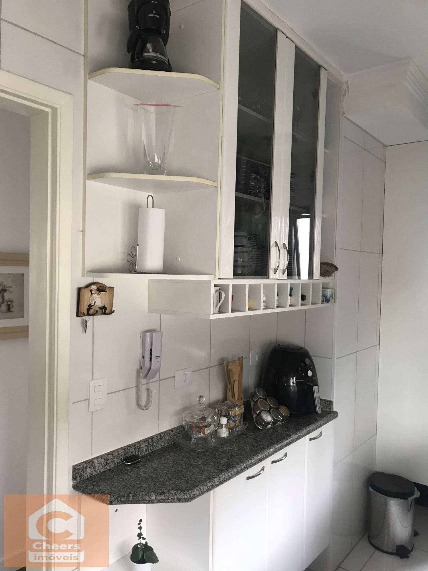 Apartamento à venda com 2 quartos, 67m² - Foto 11