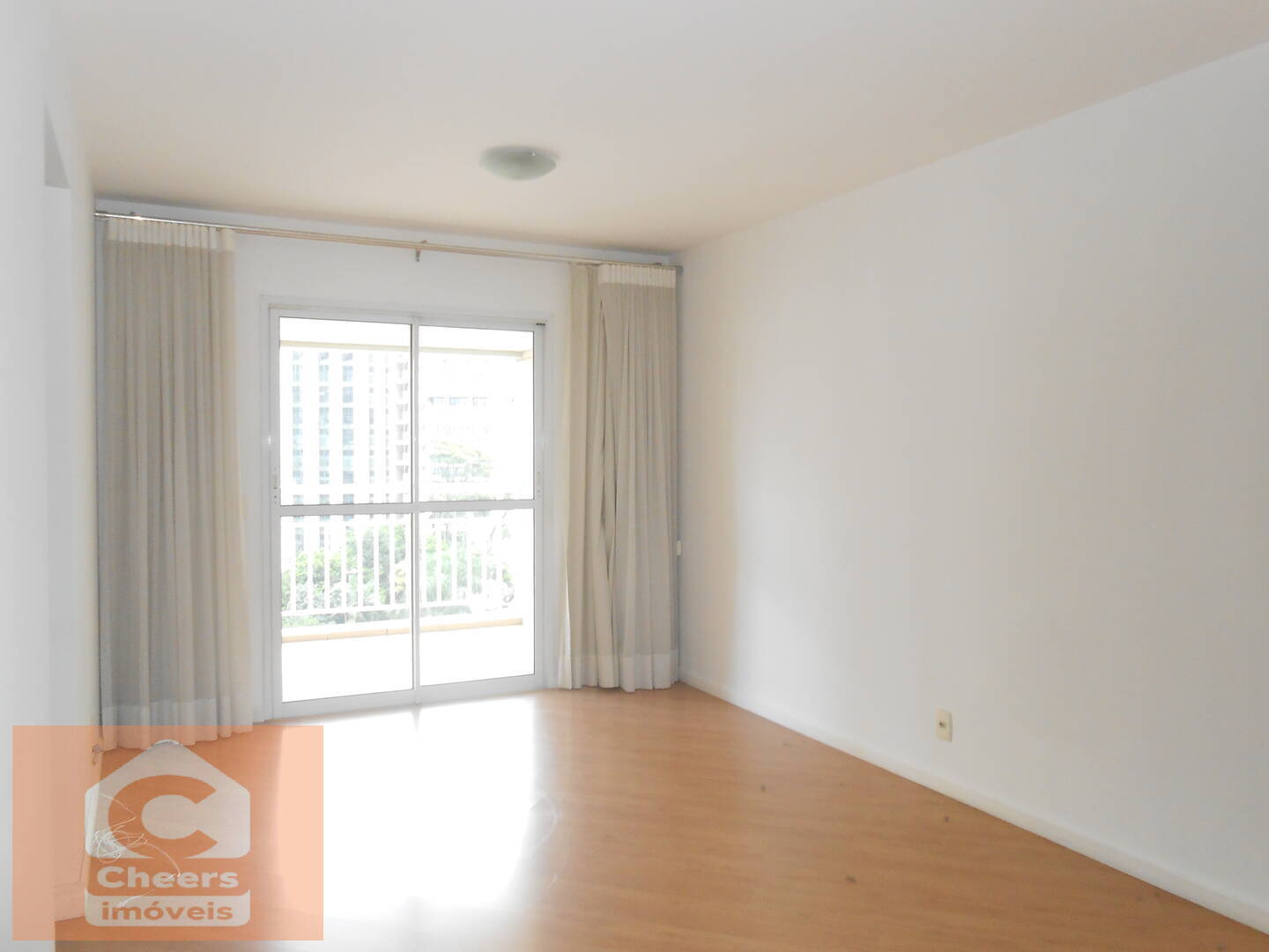 Apartamento para alugar com 3 quartos, 75m² - Foto 6