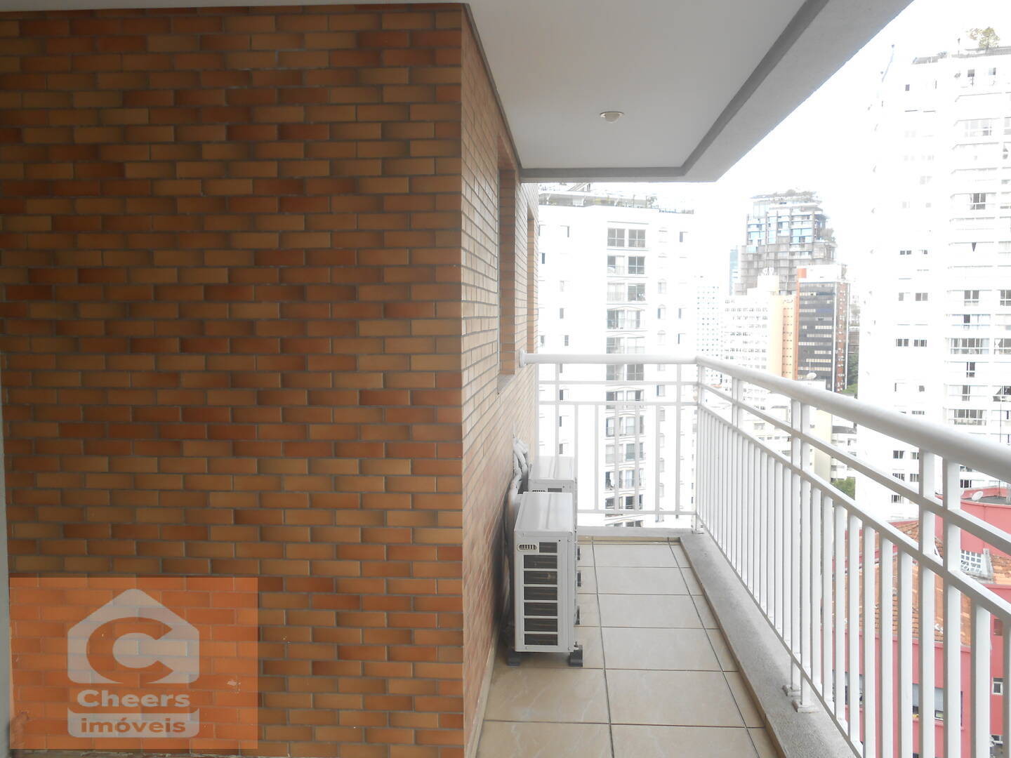 Apartamento para alugar com 3 quartos, 75m² - Foto 2