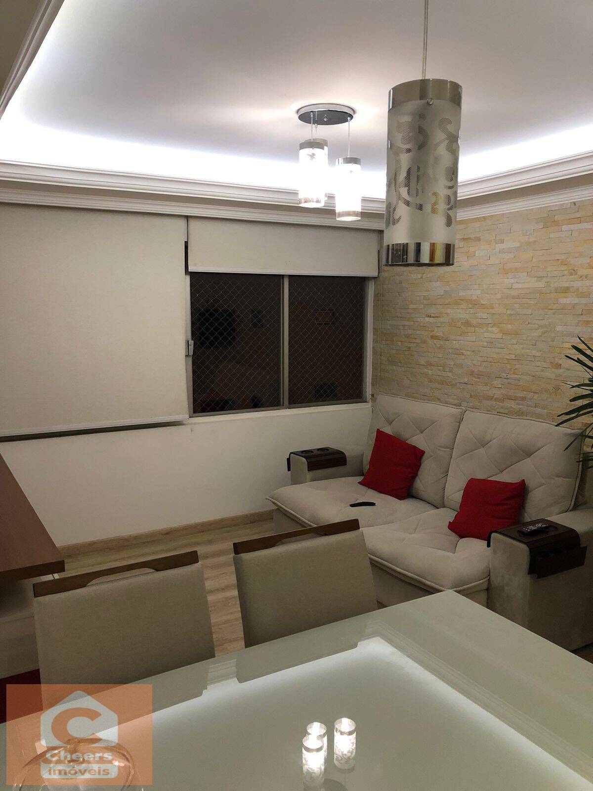 Apartamento à venda com 2 quartos, 75m² - Foto 4