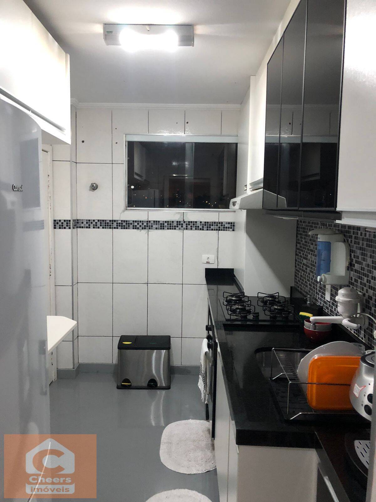 Apartamento à venda com 2 quartos, 75m² - Foto 10