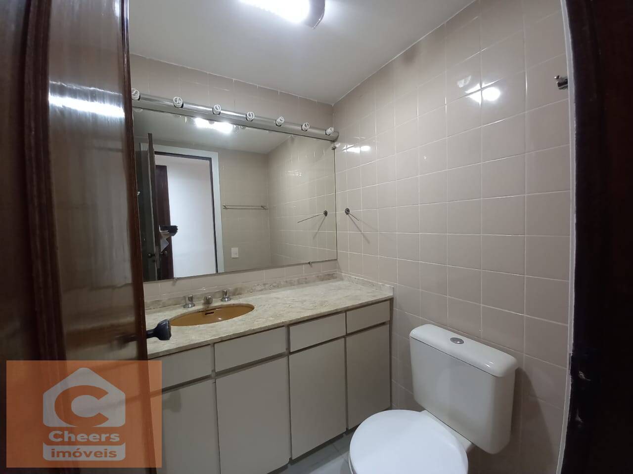 Apartamento para alugar com 3 quartos, 90m² - Foto 13