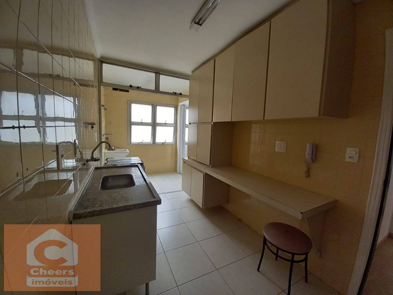 Apartamento para alugar com 3 quartos, 90m² - Foto 19