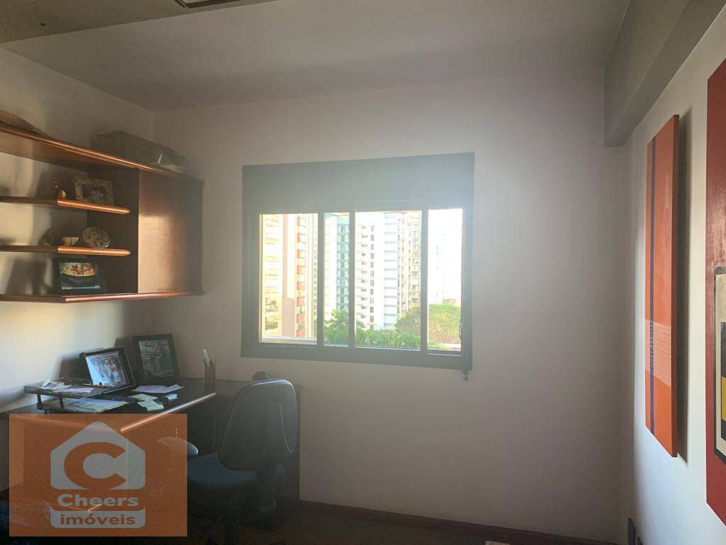 Apartamento à venda com 4 quartos, 137m² - Foto 9