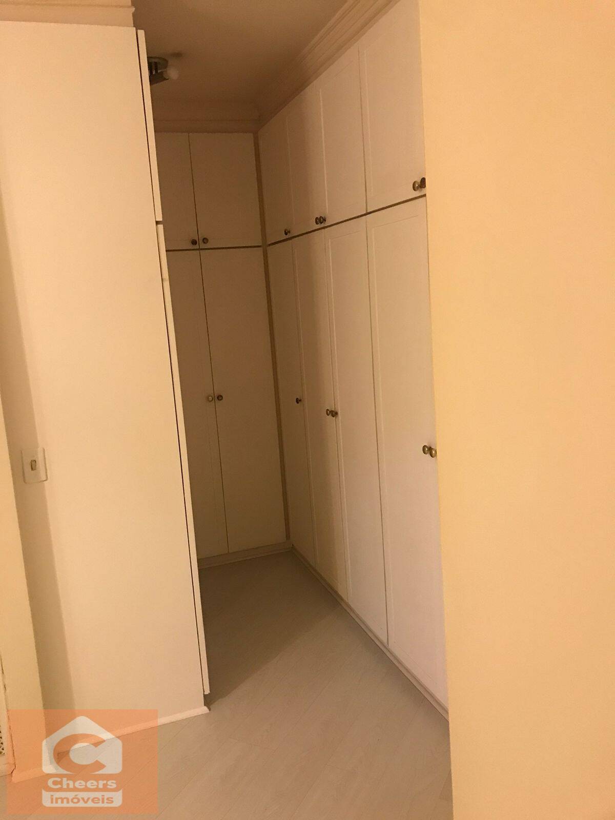 Apartamento para alugar com 4 quartos, 160m² - Foto 23