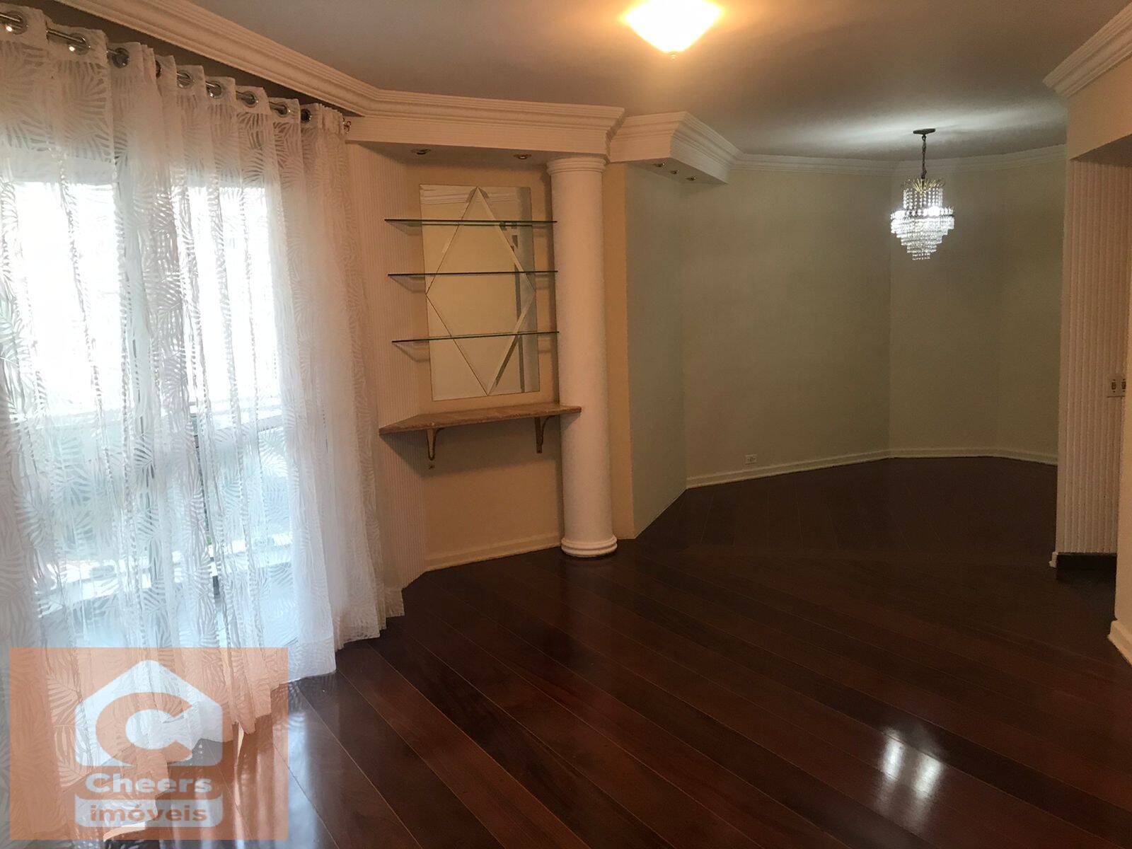 Apartamento para alugar com 4 quartos, 160m² - Foto 1