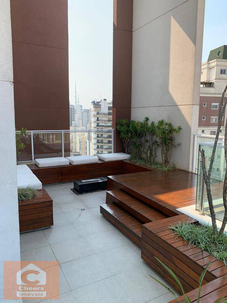 Apartamento para alugar com 2 quartos, 80m² - Foto 15