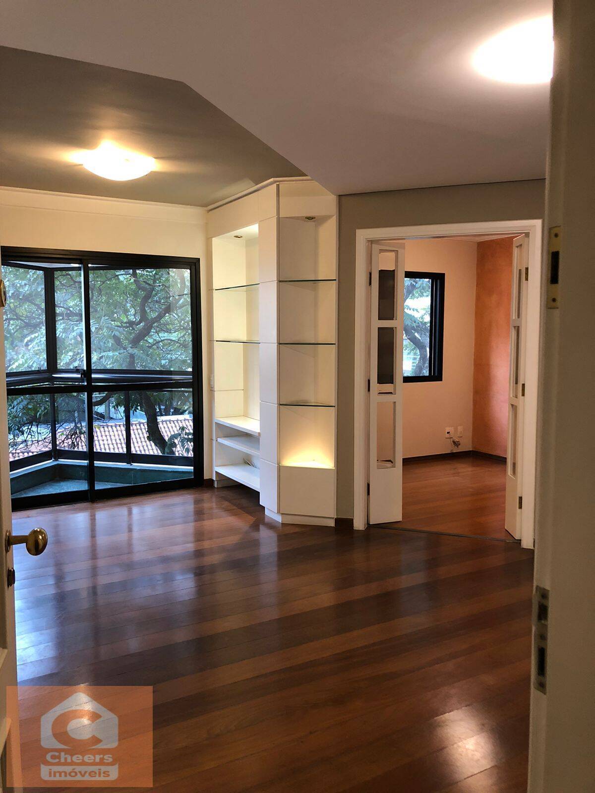 Apartamento para alugar com 2 quartos, 65m² - Foto 2