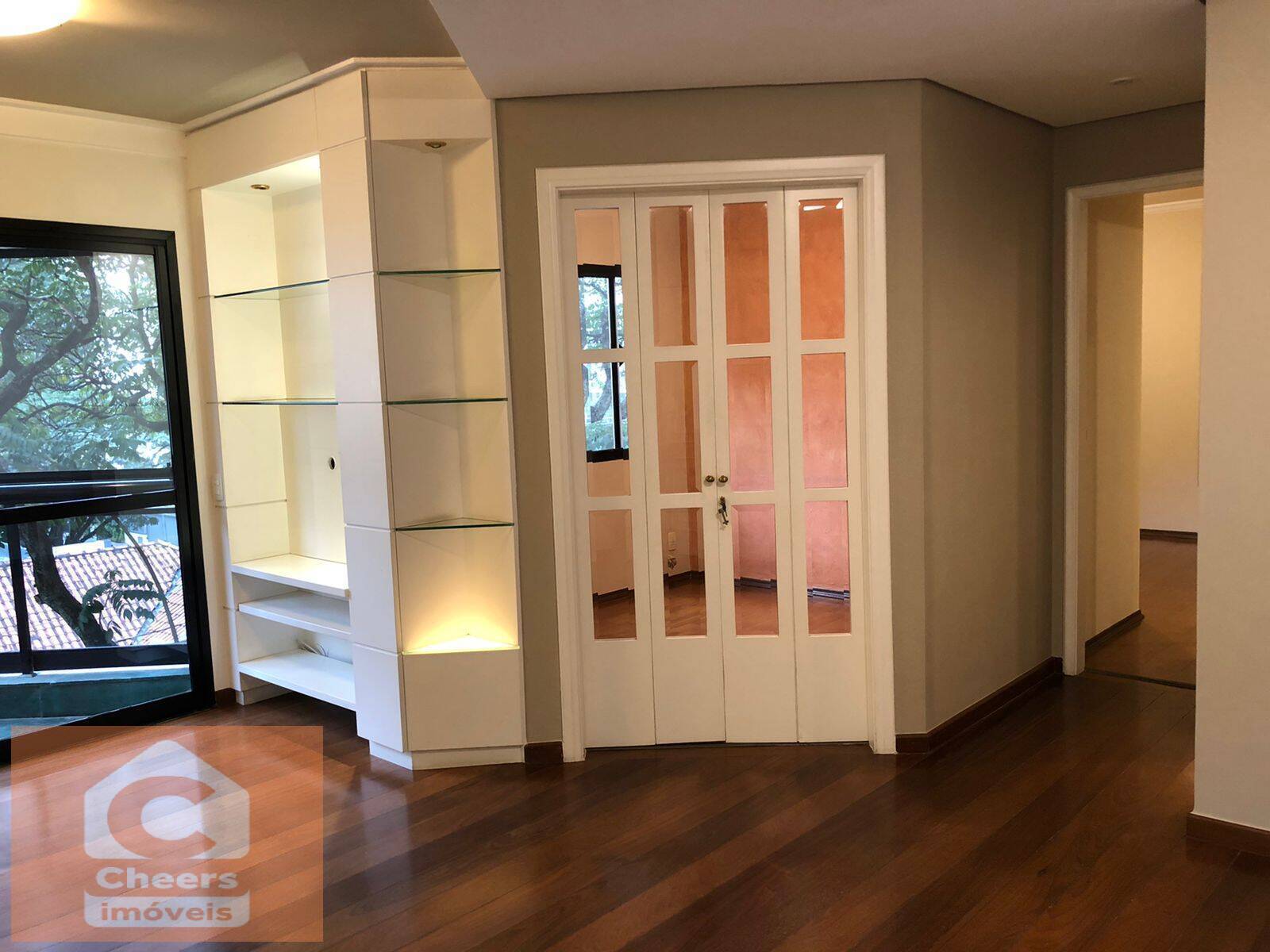 Apartamento para alugar com 2 quartos, 65m² - Foto 1