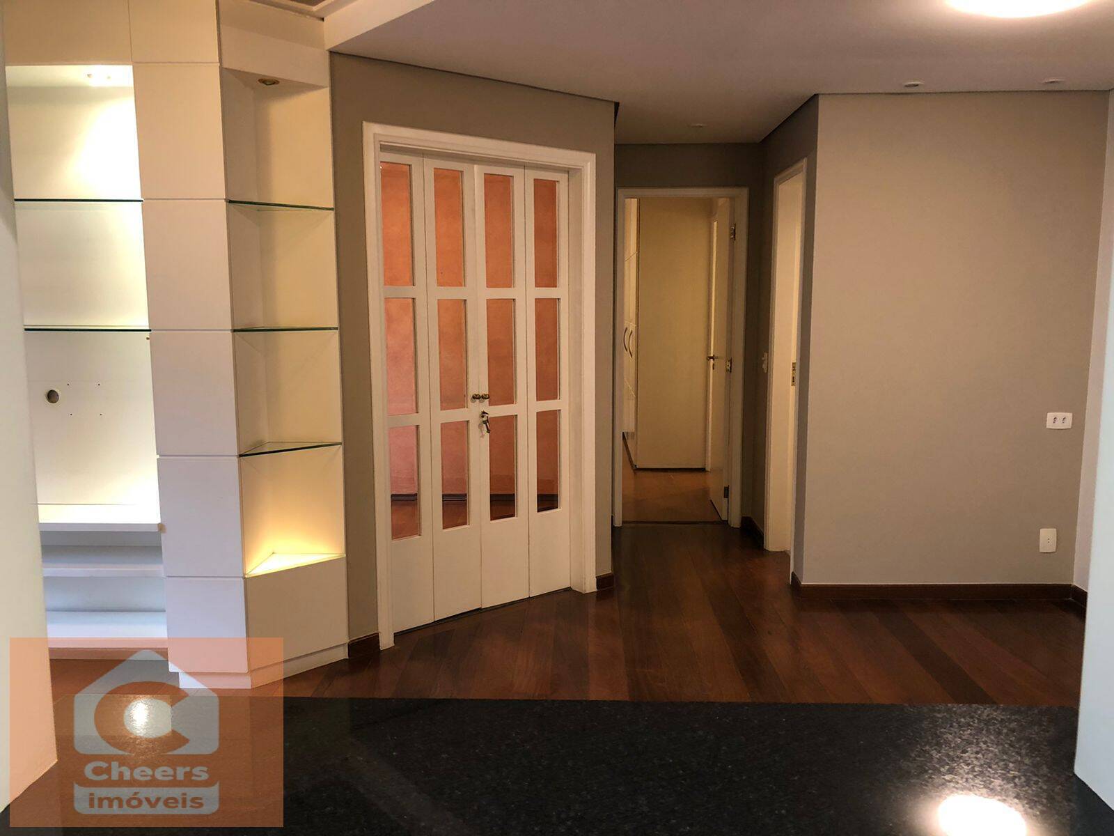 Apartamento para alugar com 2 quartos, 65m² - Foto 3