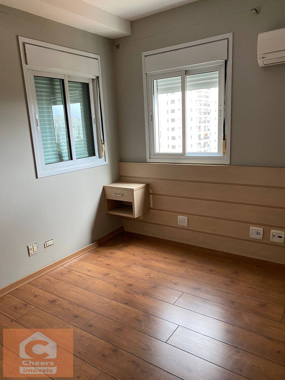 Apartamento à venda com 2 quartos, 60m² - Foto 7