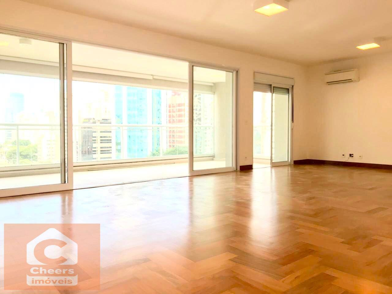 Apartamento para alugar com 4 quartos, 200m² - Foto 3