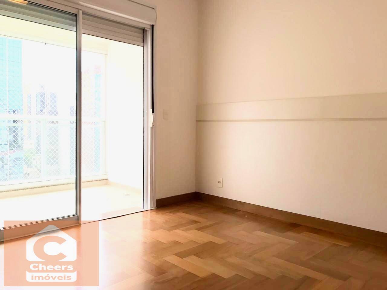 Apartamento para alugar com 4 quartos, 200m² - Foto 6