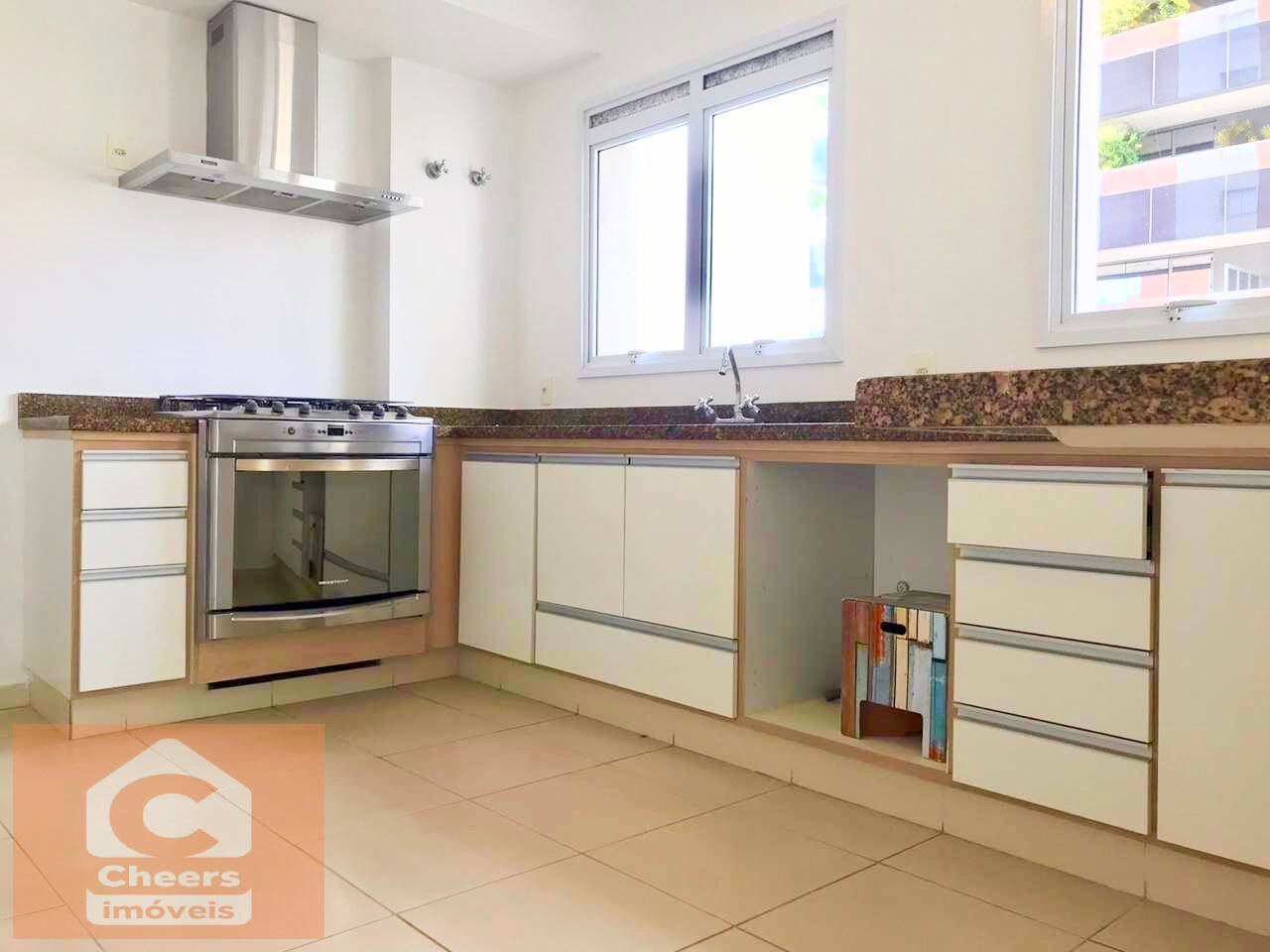 Apartamento para alugar com 4 quartos, 200m² - Foto 15