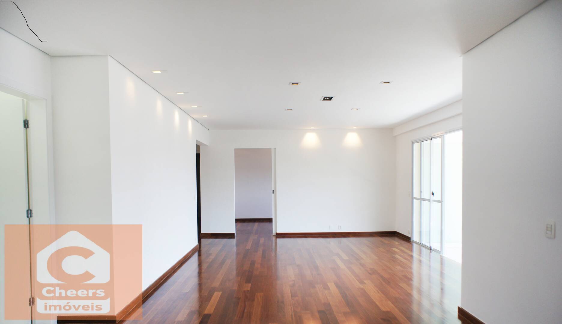 Apartamento para alugar com 4 quartos, 230m² - Foto 6