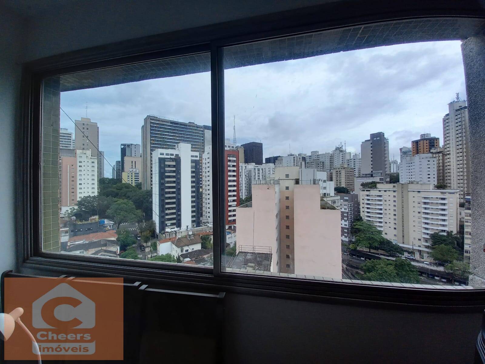 Apartamento à venda com 2 quartos, 70m² - Foto 18