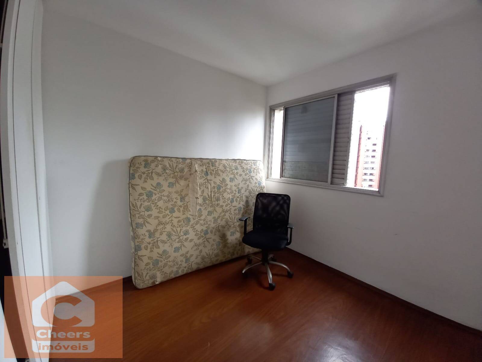 Apartamento à venda com 2 quartos, 70m² - Foto 6