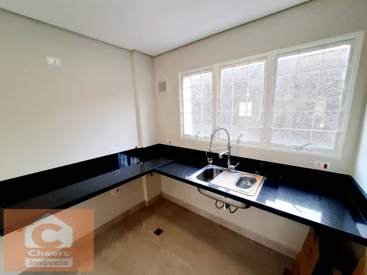 Apartamento à venda com 3 quartos, 115m² - Foto 12