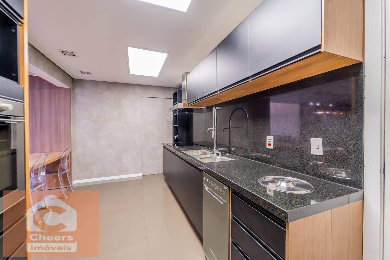 Apartamento à venda com 4 quartos, 195m² - Foto 19