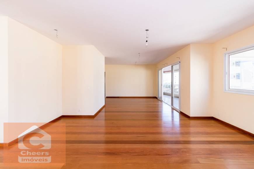 Apartamento à venda com 4 quartos, 215m² - Foto 3